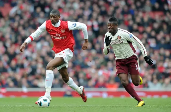 Framed Print : Abou Diaby (Arsenal) Asamoah Gyan (Sunderland). Arsenal 0: 0 Sunderland
