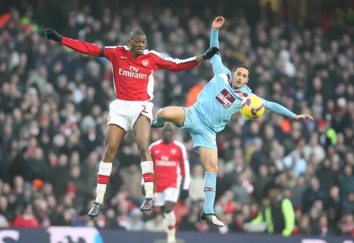 Framed Print : Abou Diaby (Arsenal) David Di Michele (West Ham United)