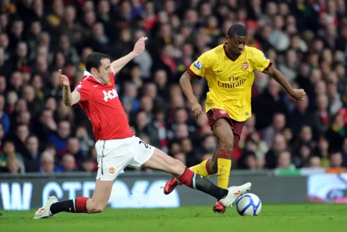 Framed Print : Abou Diaby (Arsenal) John O Shea (Man Utd). Manchester United 2: 0 Arsenal Framed Print : Abou Diaby (Arsenal) John O Shea (Man Utd). Manchester United 2: 0 Arsenal