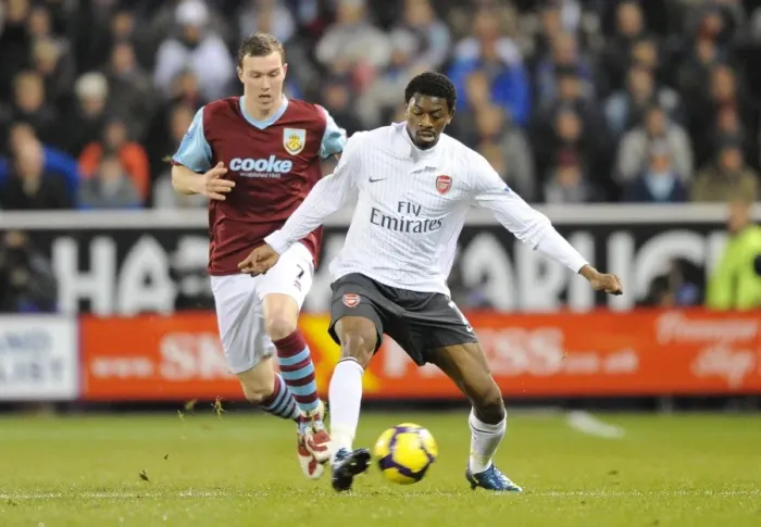 Framed Print : Abou Diaby (Arsenal) Kevin McDonald (Burnley). Burnley 1: 1 Arsenal, Barclays Premier League Framed Print : Abou Diaby (Arsenal) Kevin McDonald (Burnley). Burnley 1: 1 Arsenal, Barclays Premier League