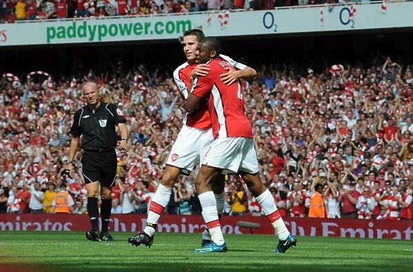 Abou Diaby celebrates scoring the 2nd Arsenal goal