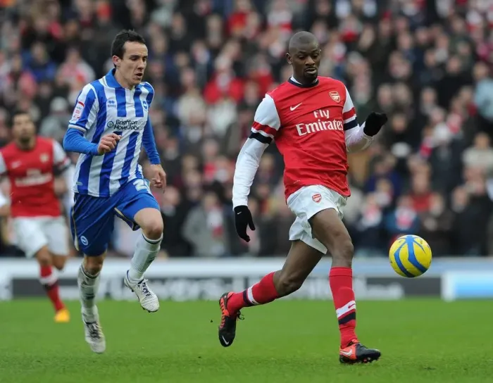 Framed Print : Abou Diaby Outmaneuvers David Lopez: FA Cup Battle - Arsenal vs Brighton (2013)