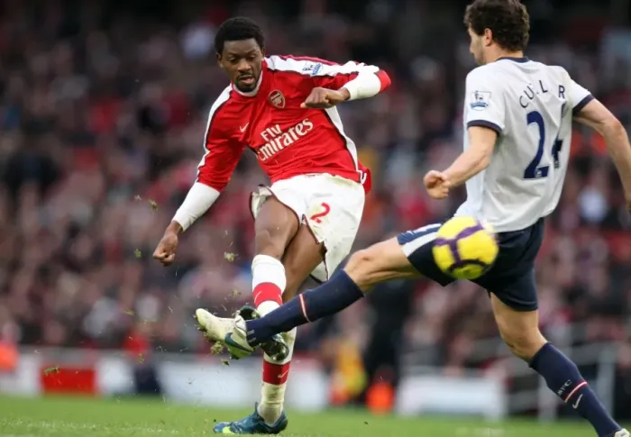 Framed Print : Abou Diaby scores Arsenals 3rd goal under pressure from Carlos Cuellar (Villa)