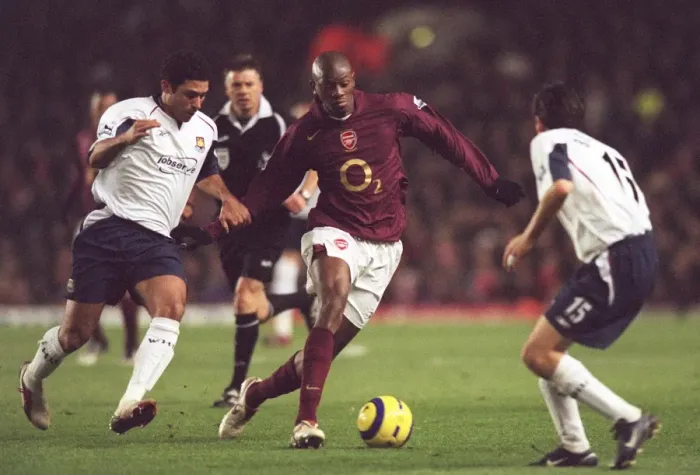 Framed Print : Abou Diaby vs. Hayden Mullins: A Battle in the FA Premiership - Arsenal 2:3 West Ham United (Highbury, London, 1 / 2 / 06)