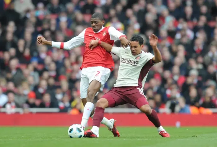 Framed Print : Abou Diaby vs. Kieran Richardson: Stalemate at Emirates Stadium, Arsenal vs. Sunderland, Barclays Premier League