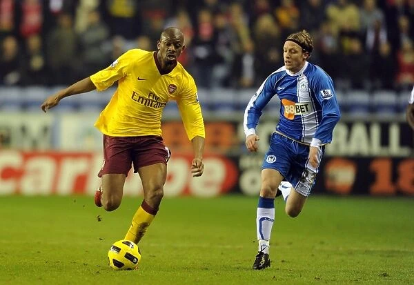 Abou Diaby vs. Ronnie Stam: Dramatic Draw at DW Stadium - Arsenal vs. Wigan Athletic, 2010