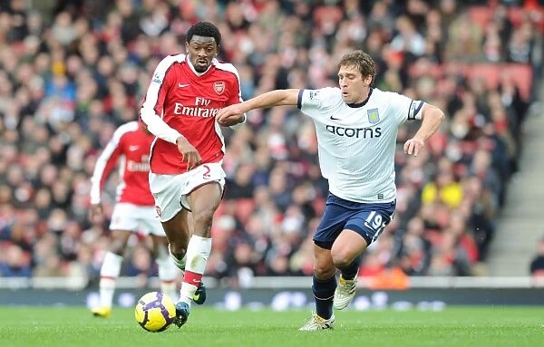 Abou Diaby vs. Stiliyan Petrov: Arsenal's Triumph over Aston Villa (3-0), Barclays Premier League, Emirates Stadium, London, 2009