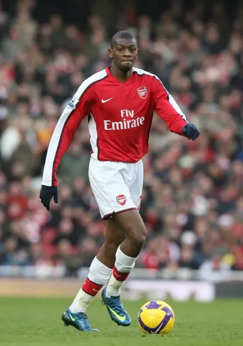 Framed Print : Abou Diaby's Stunner: Arsenal's Winning Goal Against Portsmouth, 2008