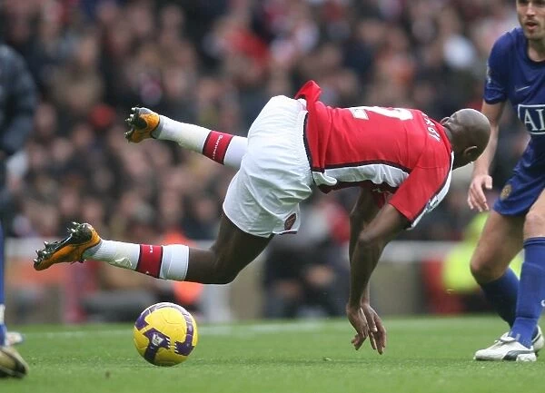 Abu Diaby in Action: Arsenal's Victory over Manchester United, 2:1, Barclays Premier League, Emirates Stadium, London, 8 / 11 / 2008