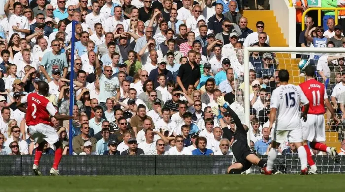 Framed Print : Abu Diaby (Arsenal) watcheds as his shot beats Paul Robinson but hits the crossbar Framed Print : Abu Diaby (Arsenal) watcheds as his shot beats Paul Robinson but hits the crossbar