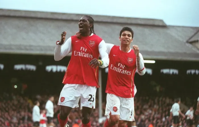 Framed Print : Adebayor and Eduardo: Celebrating Arsenal's Double Strike vs. Fulham (0:3) Framed Print : Adebayor and Eduardo: Celebrating Arsenal's Double Strike vs. Fulham (0:3)