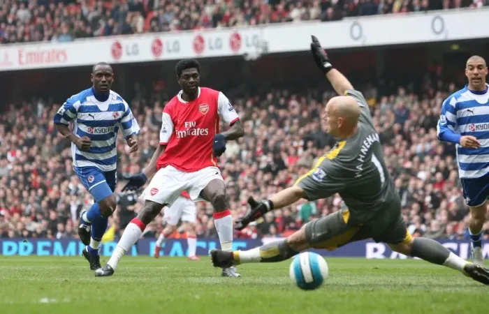 Framed Print : Adebayor Scores First Arsenal Goal Past Reading's Hahnemann