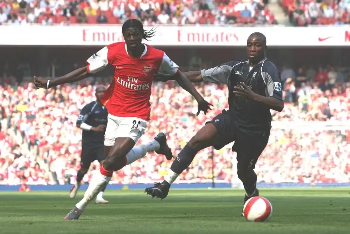 Framed Print : Adebayor vs. Meite: Arsenal's Narrow Victory Over Bolton Wanderers, FA Premiership, 14 / 4 / 2007