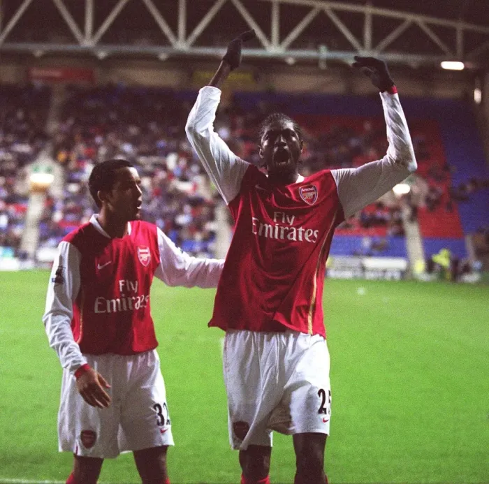Framed Print : Adebayor and Walcott: Celebrating Arsenal's Win Against Wigan (13 / 12 / 06)