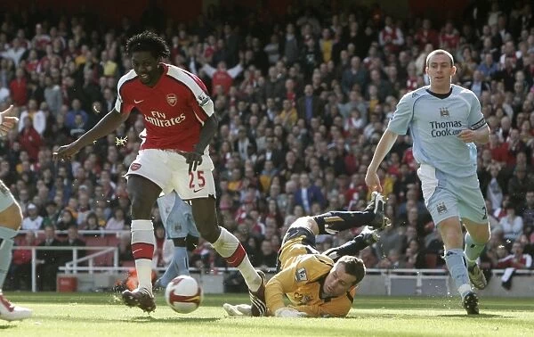 Adebayor's Brace: Arsenal Takes 2-0 Lead Over Manchester City, Barclays Premier League, Emirates Stadium, April 2009