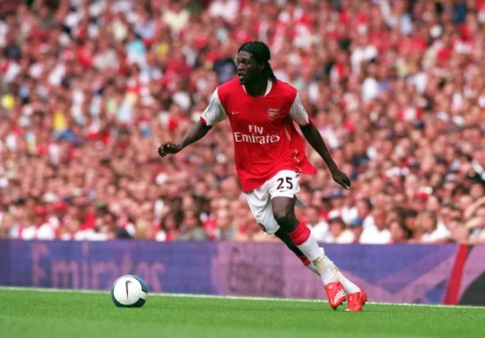 Framed Print : Adebayor's Brilliant Performance: Arsenal Crushes Portsmouth 3-1 in Premier League Framed Print : Adebayor's Brilliant Performance: Arsenal Crushes Portsmouth 3-1 in Premier League