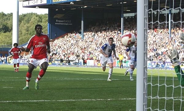 Adebayor's Penalty Stunner: Arsenal Crush Blackburn 4-0