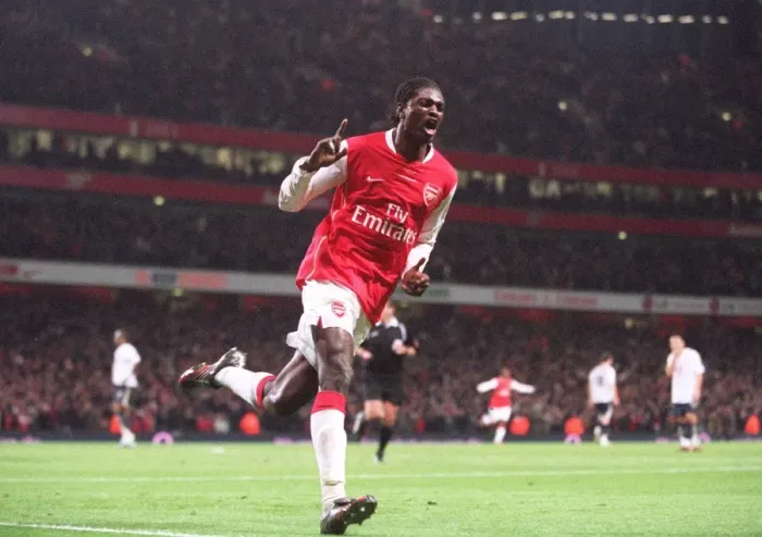 Framed Print : Adebayor's Thrilling Goal: Arsenal's 3:1 Victory Over Tottenham in Carling Cup Semi-Final