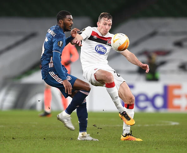 Ainsley Maitland-Niles Clashes with Sean Gannon: Dundalk FC vs. Arsenal FC, UEFA Europa League Group Stage (December 2020)