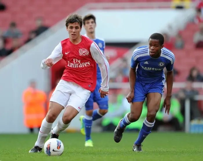 Framed Print : Alban Bunjaku (Arsenal) Archange Nkumu (Chelsea). Arsenal U18 1: 0 Chelsea U18