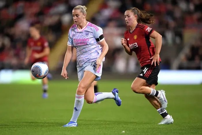 Framed Print : Alessia Russo Faces Off Against Maya Le Tissier: Manchester United vs. Arsenal FC, Barclays Women's Super League 2023-24