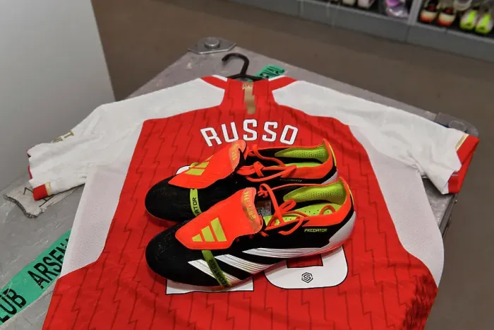 Framed Print : Alessia Russo Unveils New Adidas Boots in Arsenal Women's Changing Room Before Arsenal vs Everton (Barclays Women's Super League, 2023-24) Framed Print : Alessia Russo Unveils New Adidas Boots in Arsenal Women's Changing Room Before Arsenal vs Everton (Barclays Women's Super League, 2023-24)