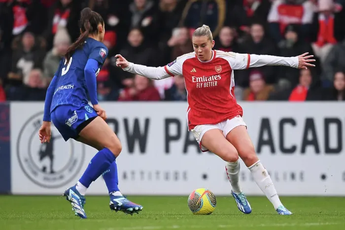 Framed Print : Alessia Russo vs. Amber Tysiak: A Tense Showdown in the Barclays Women's Super League - Arsenal Women vs. West Ham United