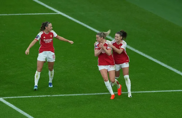 Framed Print : Alessia Russo's Dramatic Hat-trick: Arsenal Women's Thrilling Victory Over Chelsea FC (2023-24)