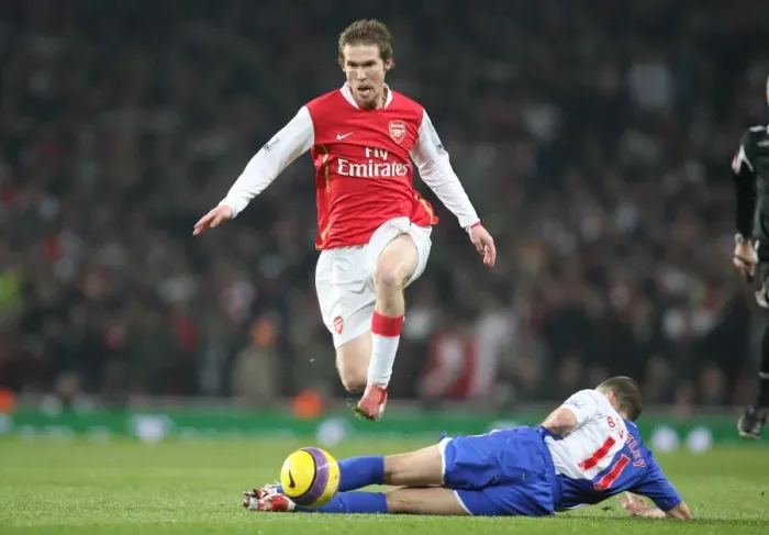 Framed Print : Alex Hleb (Arsenal) David Bentley (Blackburn Rovers)