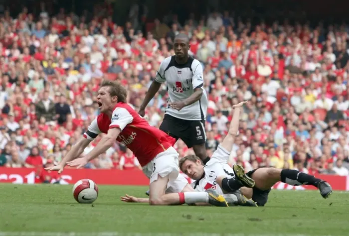 Framed Print : Alex Hleb (Arsenal) is fouled by Moritz Volz (Fulham) for the Arsenal penalty Framed Print : Alex Hleb (Arsenal) is fouled by Moritz Volz (Fulham) for the Arsenal penalty