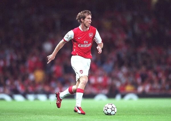 Alex Hleb's Brilliant Performance: Arsenal's 2-0 Victory Over FC Porto in the UEFA Champions League, Group Stage (September 26, 2006)