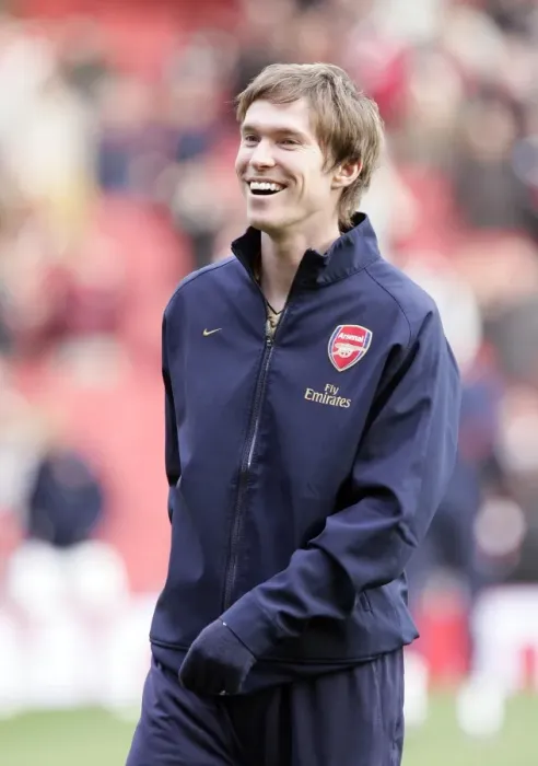 Framed Print : Alex Hleb's Focus: Arsenal's 3:0 FA Cup Victory over Newcastle United (2008) Framed Print : Alex Hleb's Focus: Arsenal's 3:0 FA Cup Victory over Newcastle United (2008)