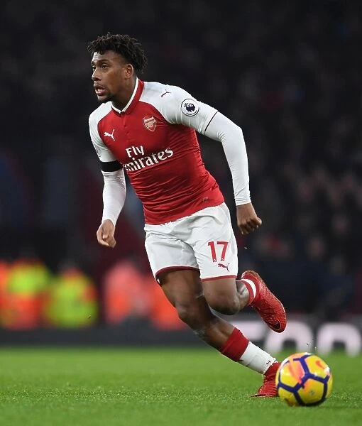 Alex Iwobi in Action: Arsenal vs. Crystal Palace, Premier League 2017-18