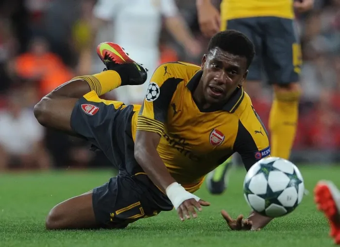 Framed Print : Alex Iwobi in Action: Arsenal vs. FC Basel, UEFA Champions League, 2016