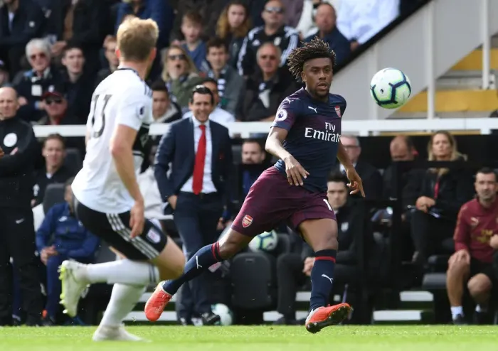 Framed Print : Alex Iwobi in Action: Arsenal vs Fulham, Premier League 2018-19 Framed Print : Alex Iwobi in Action: Arsenal vs Fulham, Premier League 2018-19