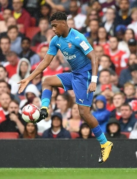 Alex Iwobi in Action: Arsenal vs SL Benfica - Emirates Cup 2017-18