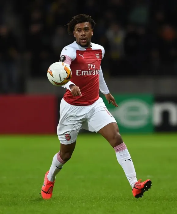 Framed Print : Alex Iwobi in Action: Arsenal's Europa League Battle against BATE Borisov (2019)