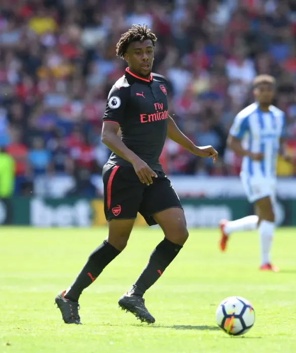 Framed Print : Alex Iwobi in Action: Huddersfield Town vs Arsenal, Premier League 2017-18
