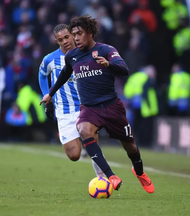 Framed Print : Alex Iwobi in Action: Huddersfield Town vs Arsenal FC, Premier League Framed Print : Alex Iwobi in Action: Huddersfield Town vs Arsenal FC, Premier League