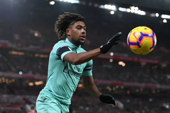 Framed Print : Alex Iwobi in Action: Liverpool vs Arsenal, Premier League 2018-19