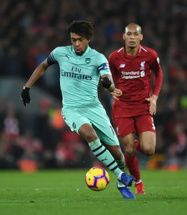 Framed Print : Alex Iwobi in Action: Liverpool vs Arsenal, Premier League 2018-19