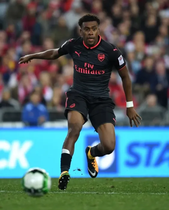 Framed Print : Alex Iwobi in Action: Sydney FC vs Arsenal Pre-Season Friendly (2017) Framed Print : Alex Iwobi in Action: Sydney FC vs Arsenal Pre-Season Friendly (2017)