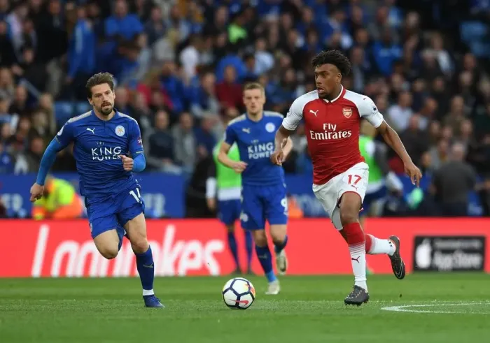 Framed Print : Alex Iwobi (Arsenal) Adrien Silva (Leicester). Leciester City 3: 1 Arsenal. Premier League Framed Print : Alex Iwobi (Arsenal) Adrien Silva (Leicester). Leciester City 3: 1 Arsenal. Premier League