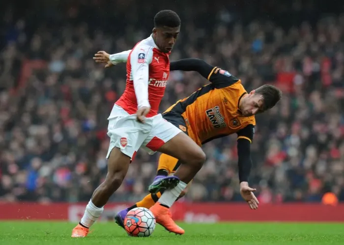 Framed Print : Alex Iwobi Outsmarts Ryan Taylor: Arsenal's FA Cup Victory Moment Framed Print : Alex Iwobi Outsmarts Ryan Taylor: Arsenal's FA Cup Victory Moment