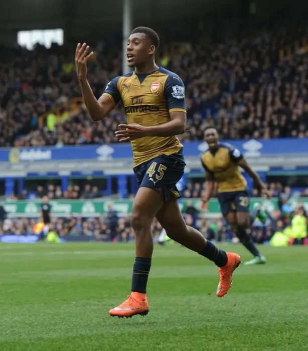 Framed Print : Alex Iwobi Scores Arsenal's Second: Everton vs Arsenal, Premier League 2015-16 - The Moment of Triumph
