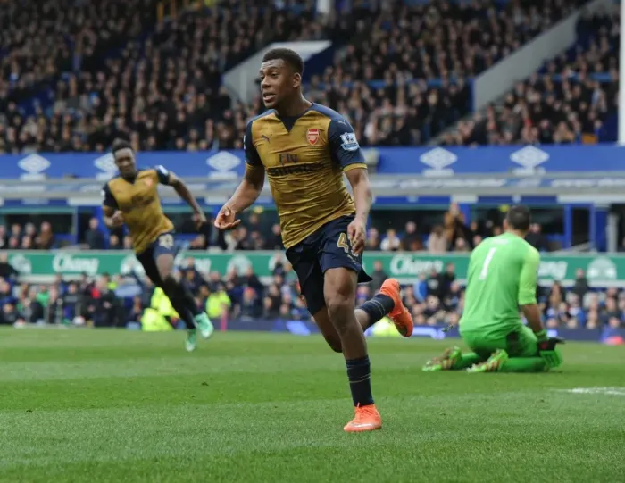 Framed Print : Alex Iwobi Scores Arsenal's Second: Everton vs Arsenal, Premier League 2015-16