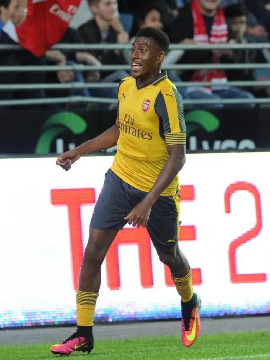 Framed Print : Alex Iwobi Scores First Arsenal Goal: Viking FK vs Arsenal (2016-17)