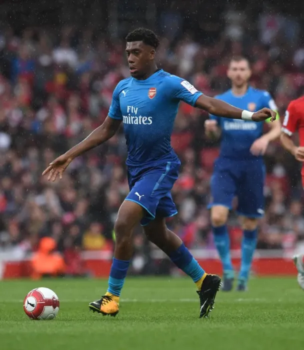 Framed Print : Alex Iwobi's Star Turn: Arsenal's Impressive Performance Against SL Benfica in Emirates Cup