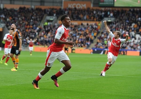 Alex Iwobi's Thrilling Goal: Arsenal Triumphs Over Hull City, Premier League 2016-17