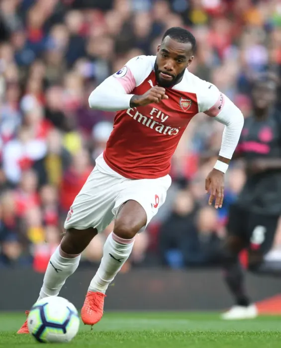 Framed Print : Alex Lacazette in Action: Arsenal vs Everton, Premier League 2018-19